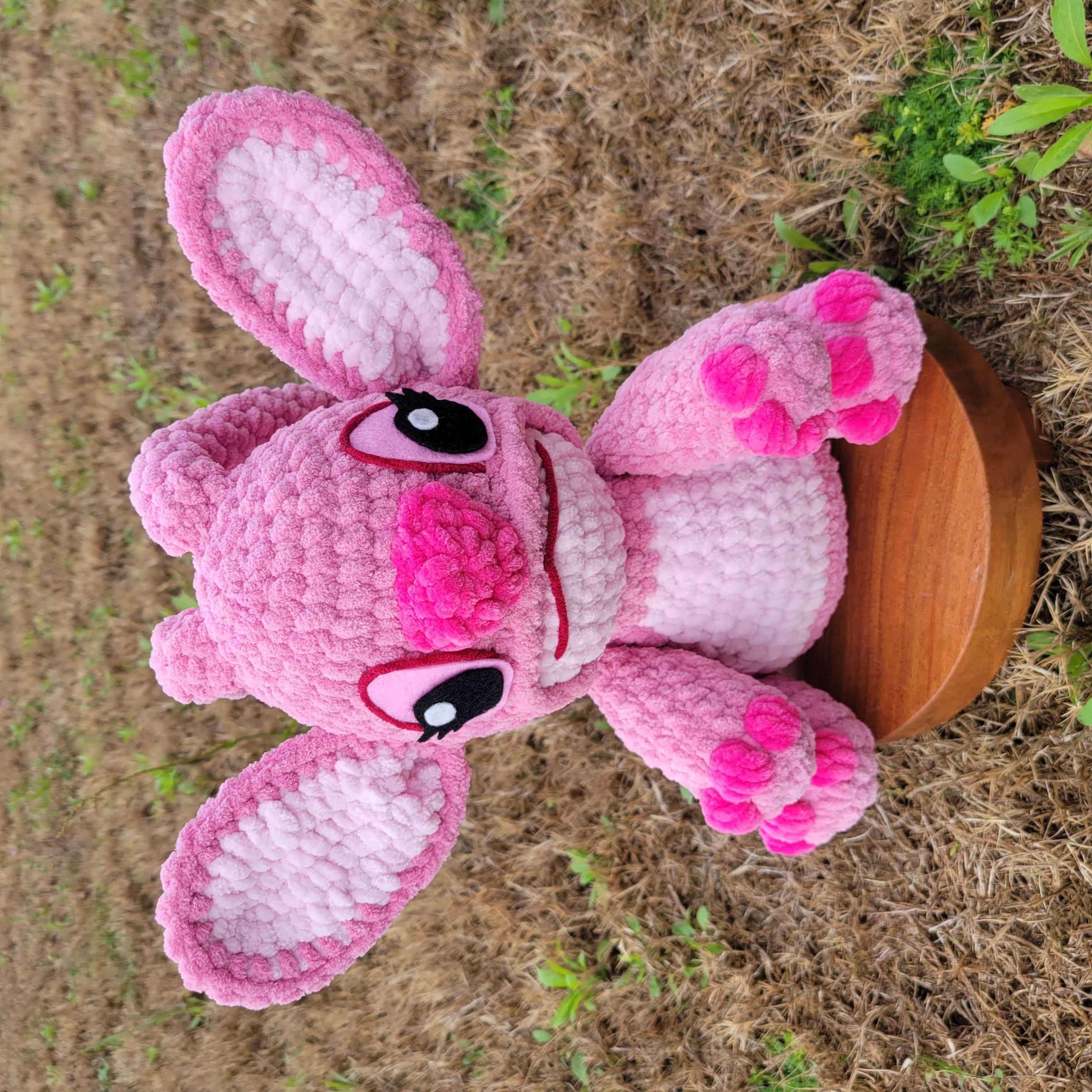 Cosmic Pink Alien Plushie – Out-of-This-World Softness 👾💖