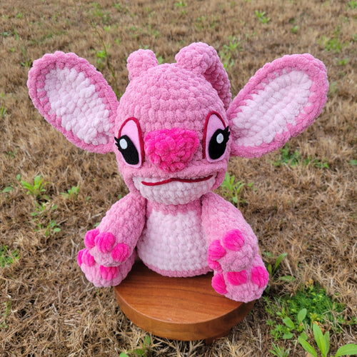 Cosmic Pink Alien Plushie – Out-of-This-World Softness 👾💖