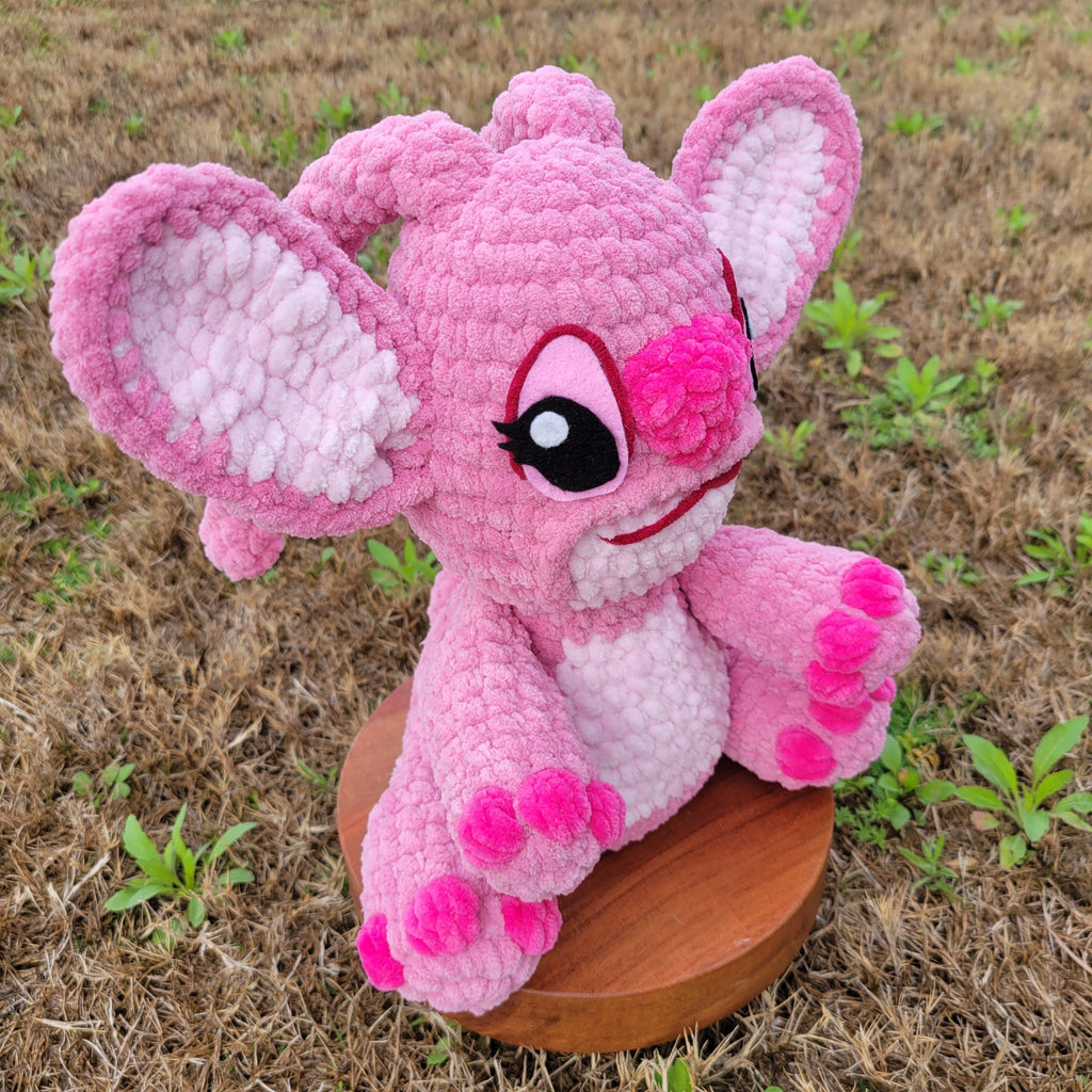 Cosmic Pink Alien Plushie – Out-of-This-World Softness 👾💖