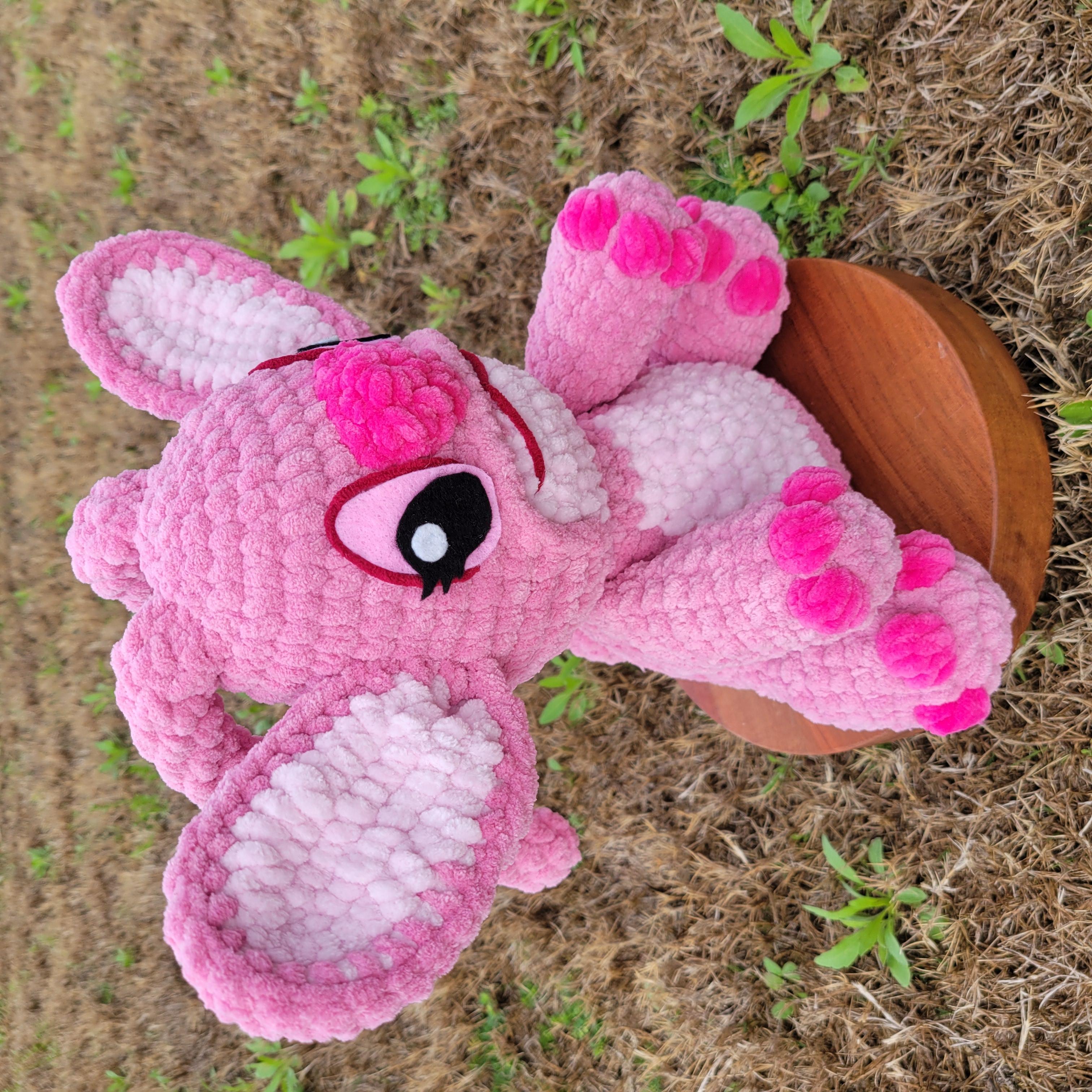 Cosmic Pink Alien Plushie – Out-of-This-World Softness 👾💖