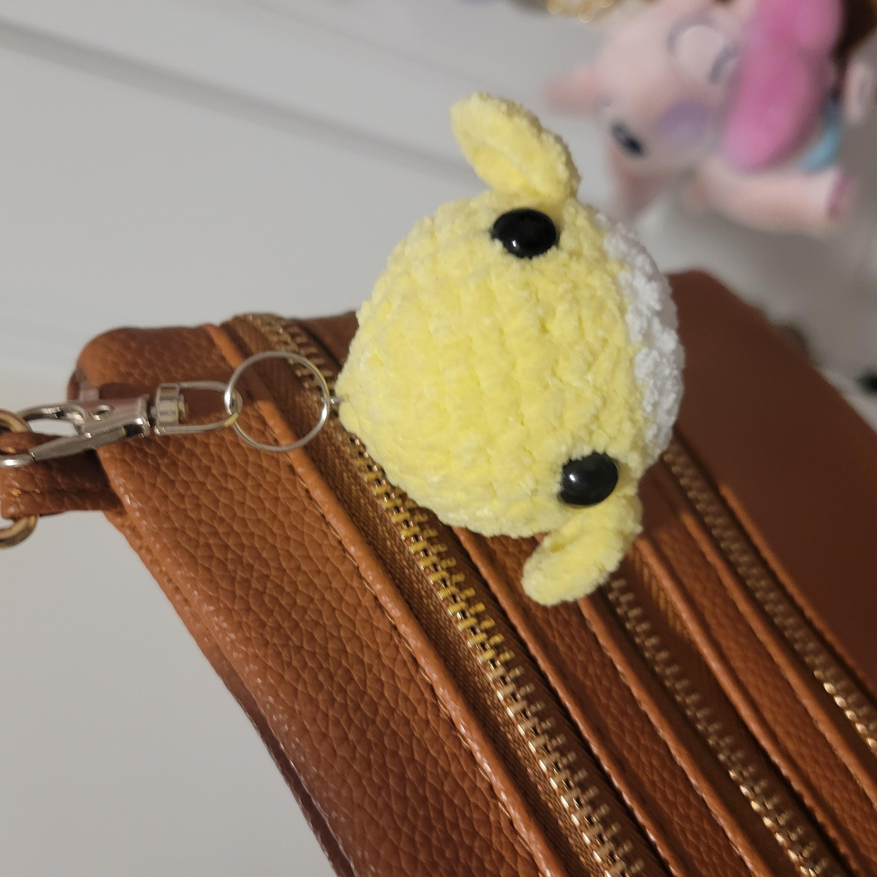 Mini Crochet Whale Keychain – Soft Chenille Amigurumi Whale – Squishy Backpack Charm – Ocean Animal Accessory