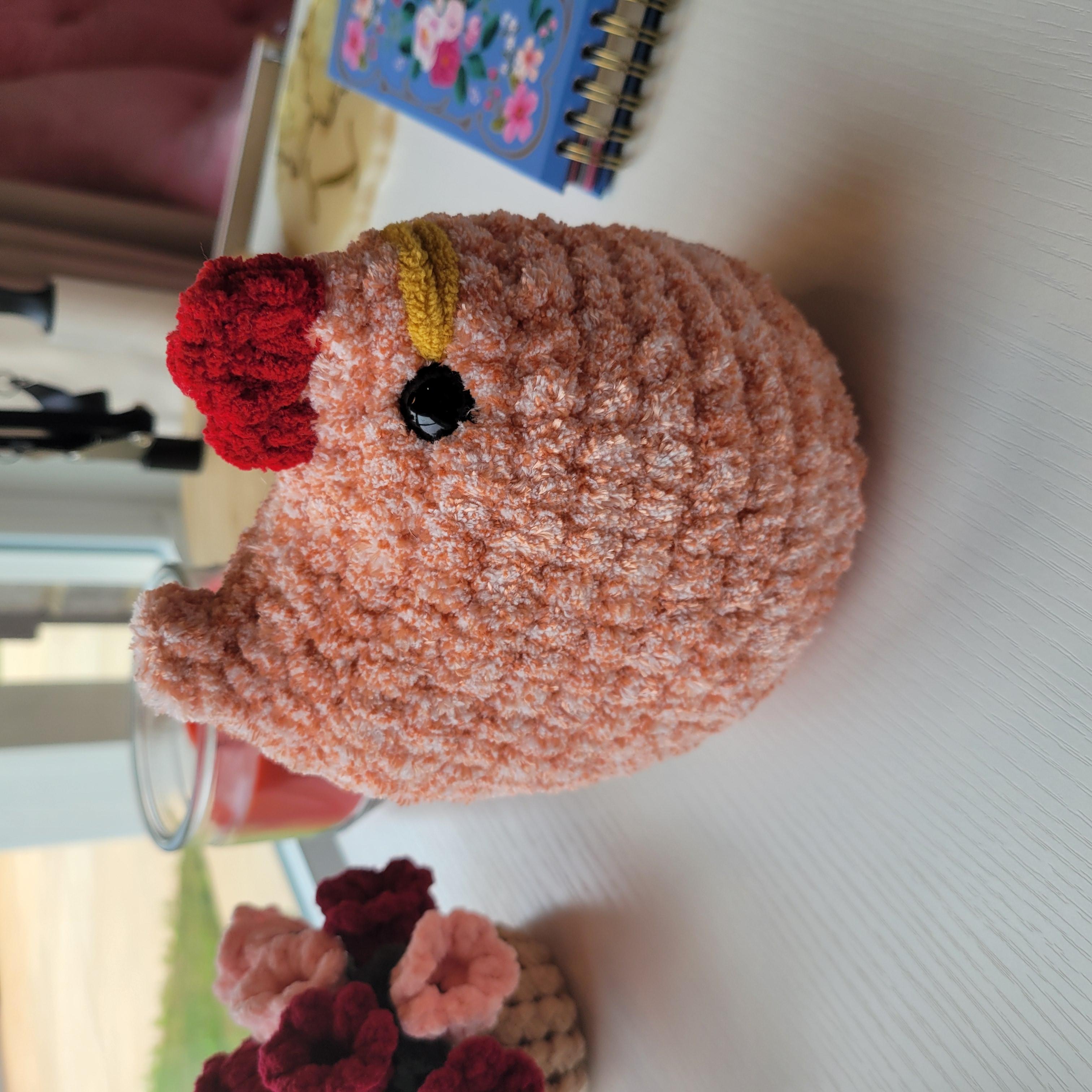 Crochet Chicken Plushie – Soft & Squishable Farmhouse Animal Decor