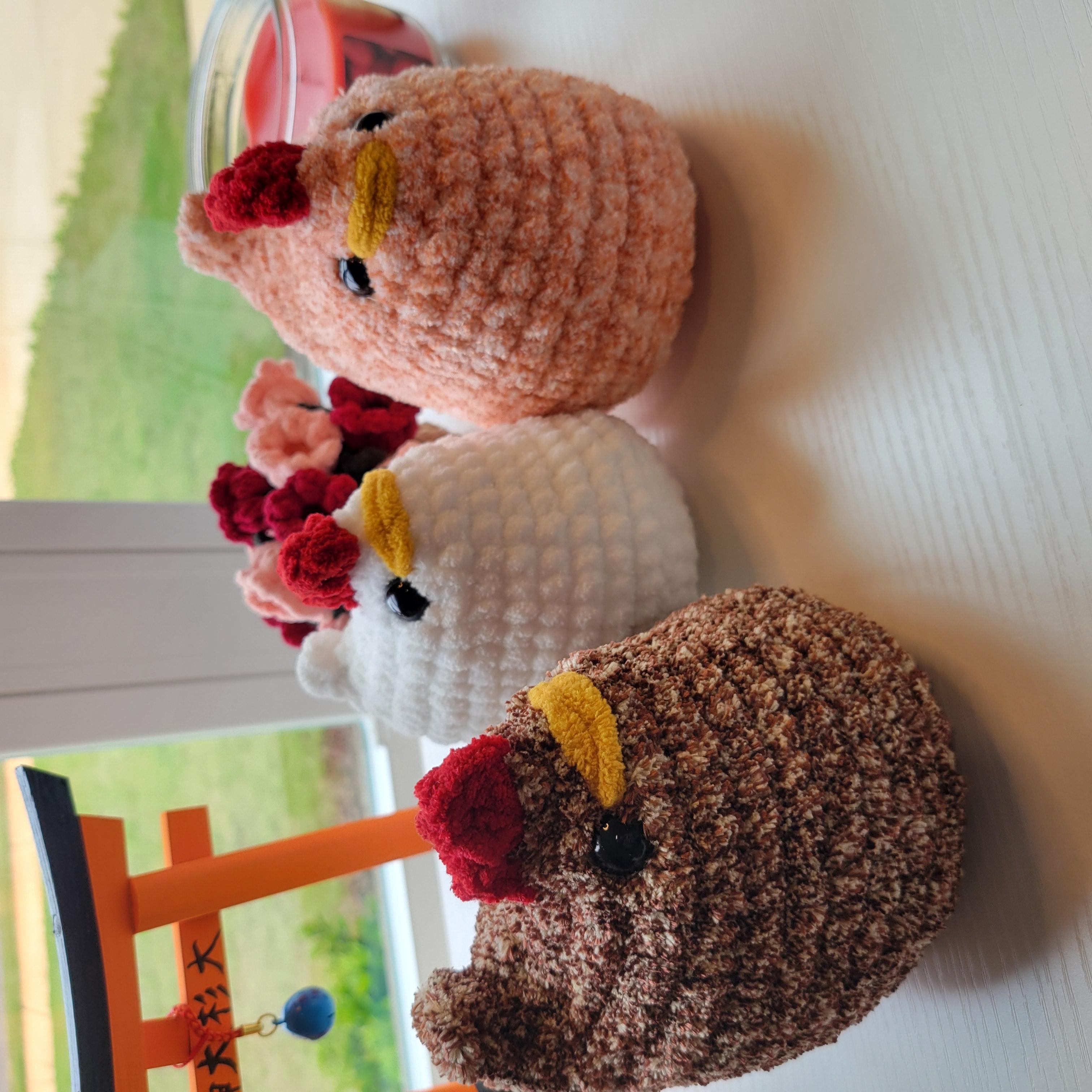 Crochet Chicken Plushie – Soft & Squishable Farmhouse Animal Decor