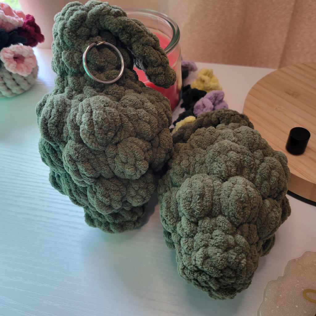 Pineapple Grenade Amigurumi Crochet Pattern • Low-Sew Digital PDF Blueprint