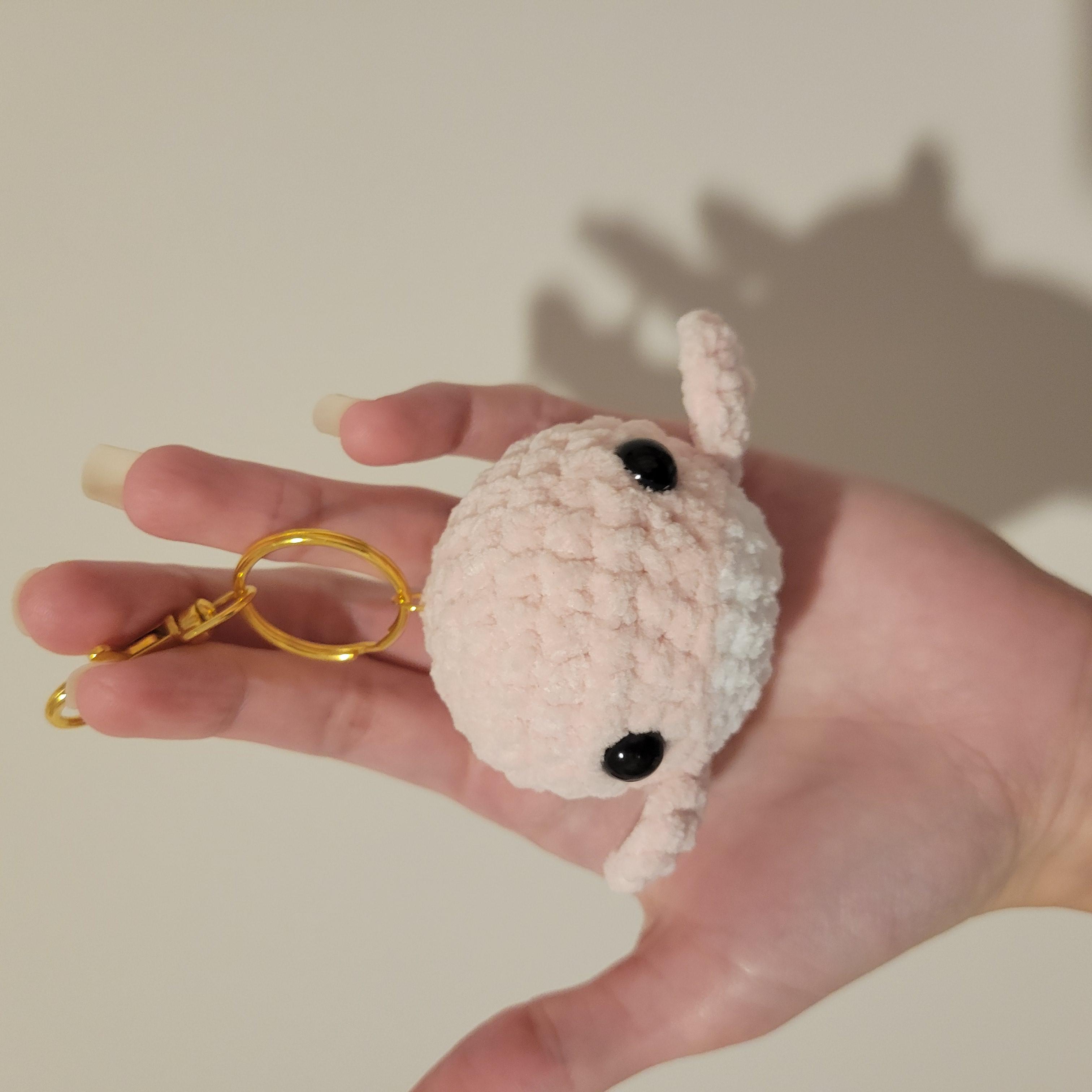 Mini Crochet Whale Keychain – Amigurumi Whale – Squishy Backpack Charm – Ocean Animal Accessory
