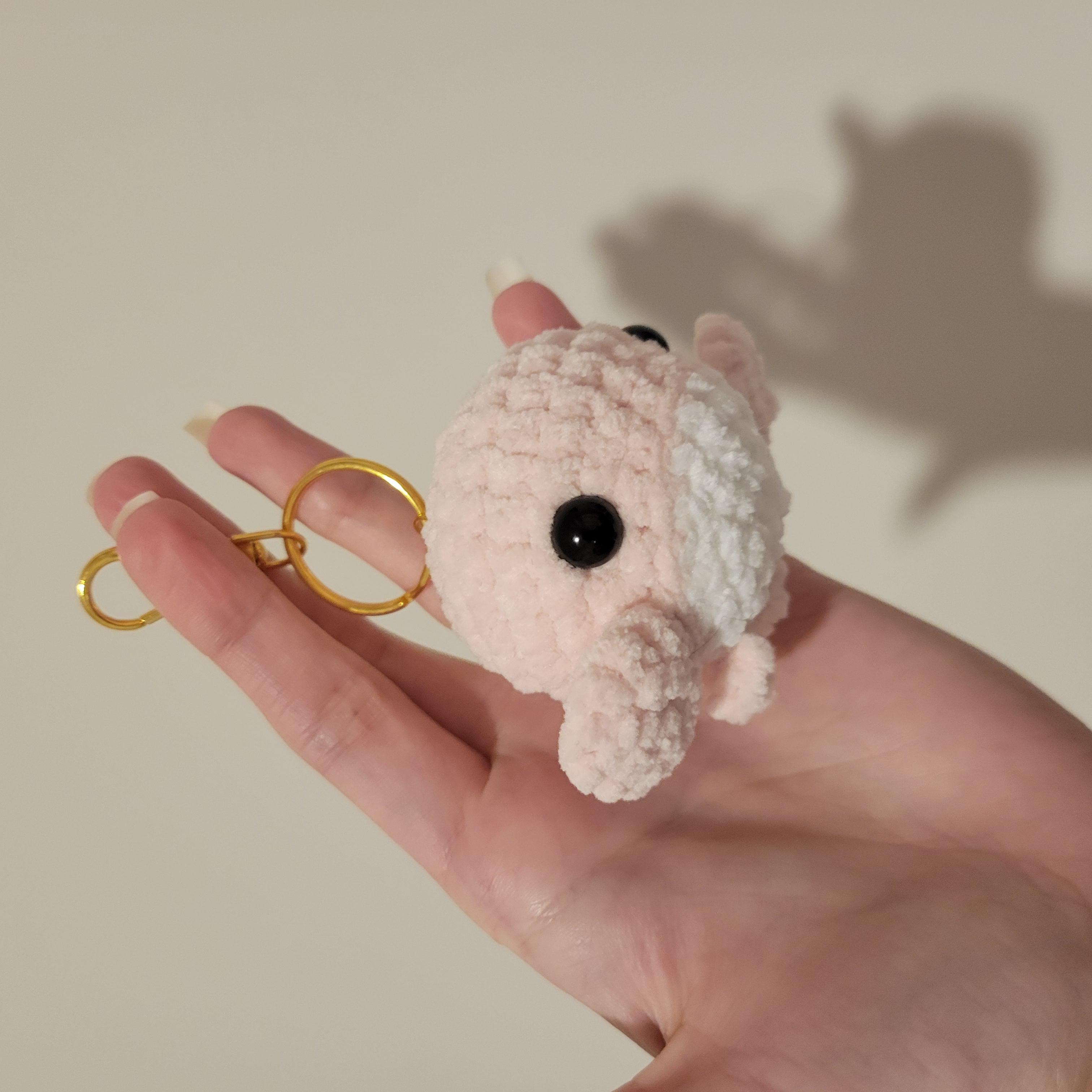 Mini Crochet Whale Keychain – Amigurumi Whale – Squishy Backpack Charm – Ocean Animal Accessory
