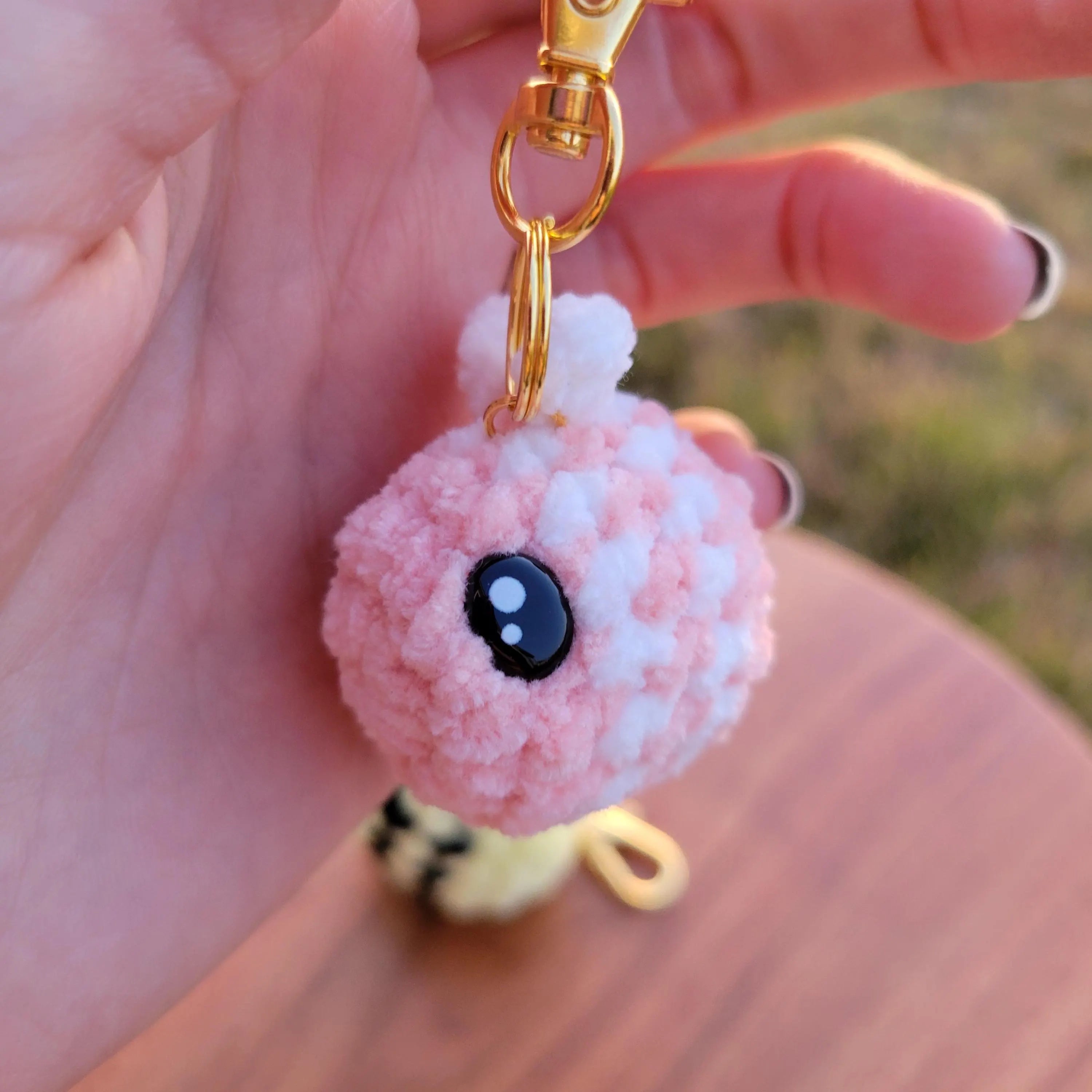 Crocheted Chenille Bee Keychain – Amigurumi Plush Desk Pet Accessory