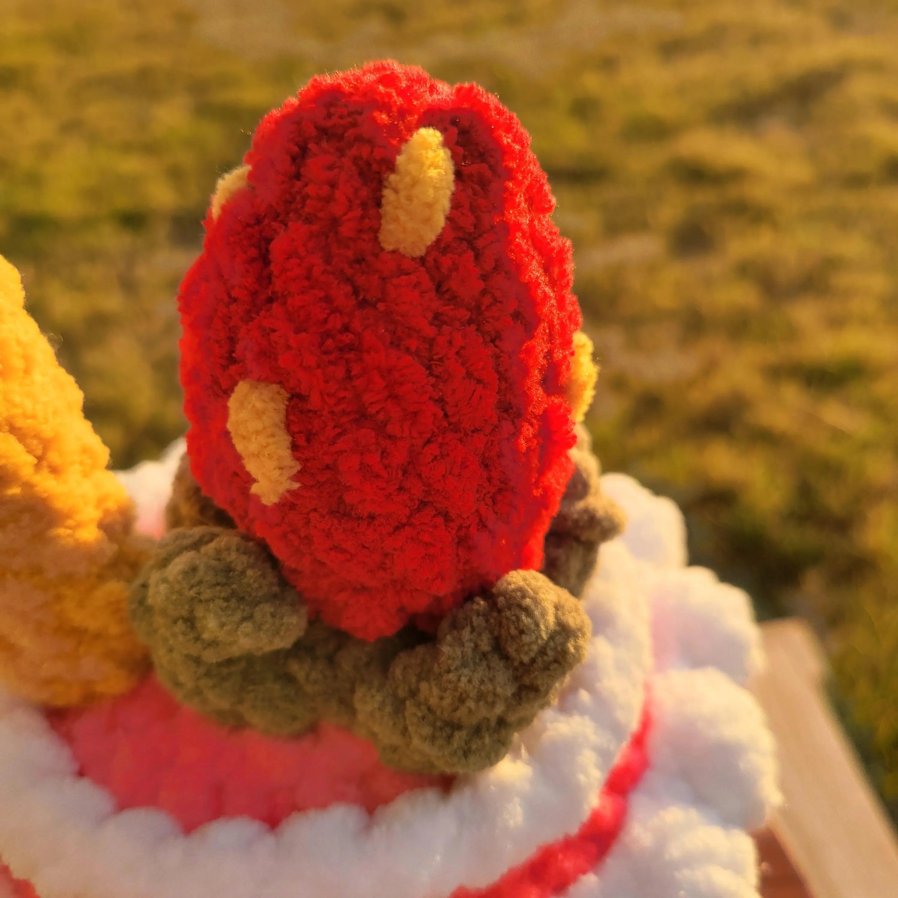 Crochet Birthday Cake! - Amigurumi with Strawberry and candle - Kawaii Food Plushie