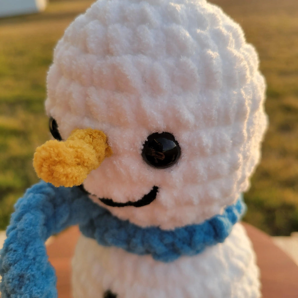 Crochet Snowman Plushy – Amigurumi Snowman with Blue Scarf – Winter Stuffed Holiday Decor 