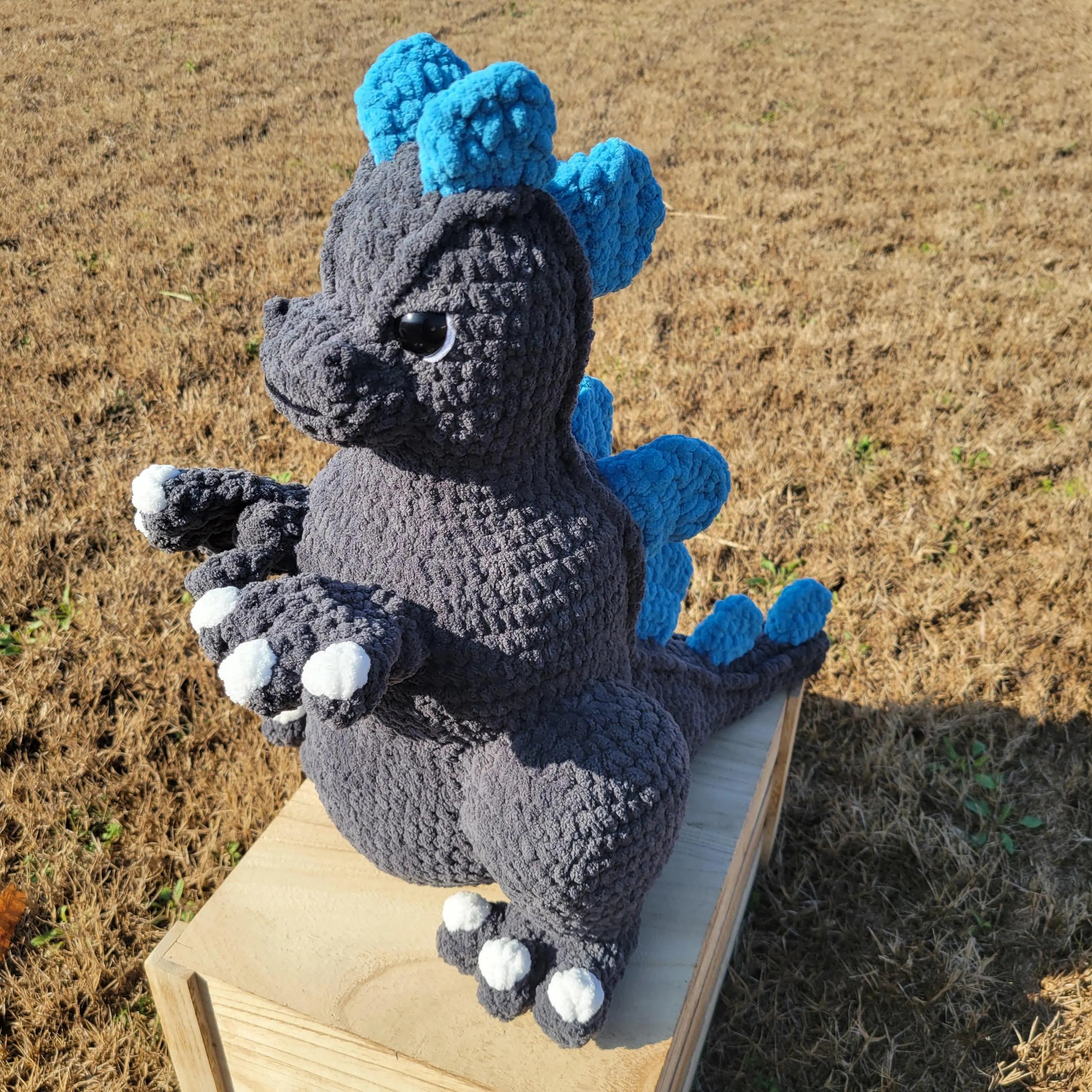 Mighty Dragon Crochet Pattern, Amigurumi Plushie DIY (PDF Download)