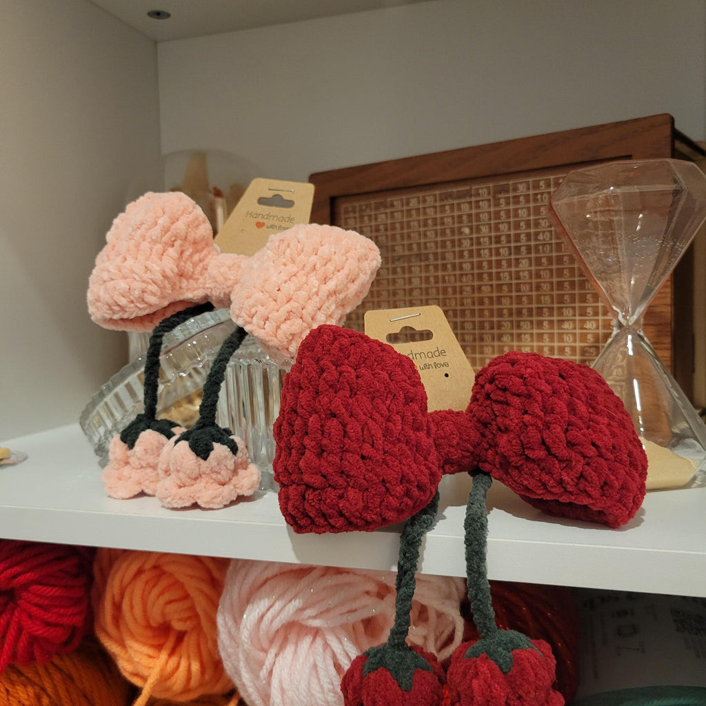 Crochet Tulip Bow Hair Pin – Handmade Soft Chenille Floral Clip