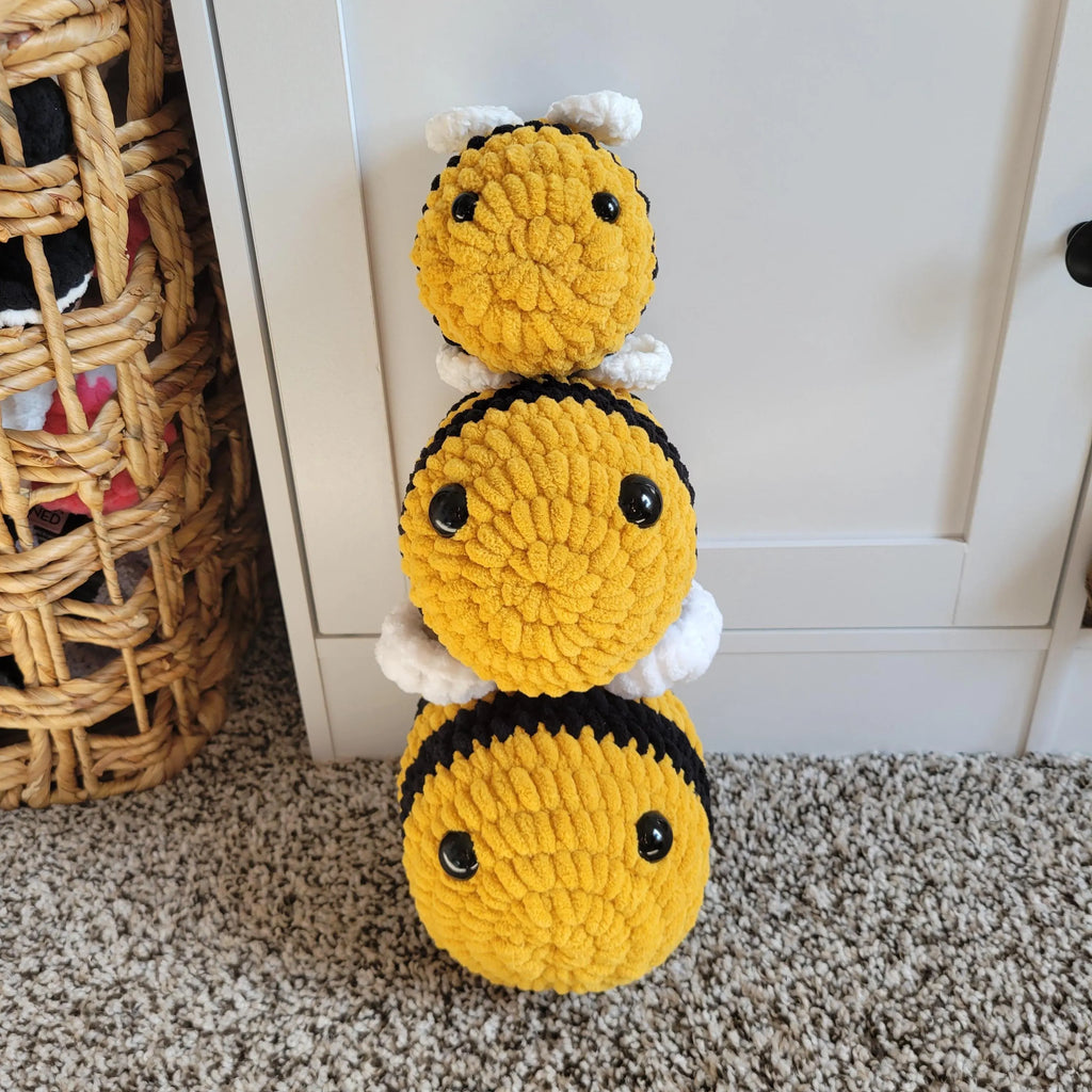 Handmade Crochet Bee Plush – Soft Amigurumi Desk Buddy, Nursery Decor, Polyester Yarn