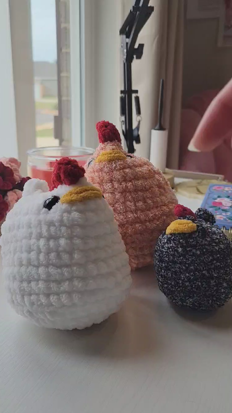 Crochet Chicken Plushie – Soft & Squishable Farmhouse Animal Decor